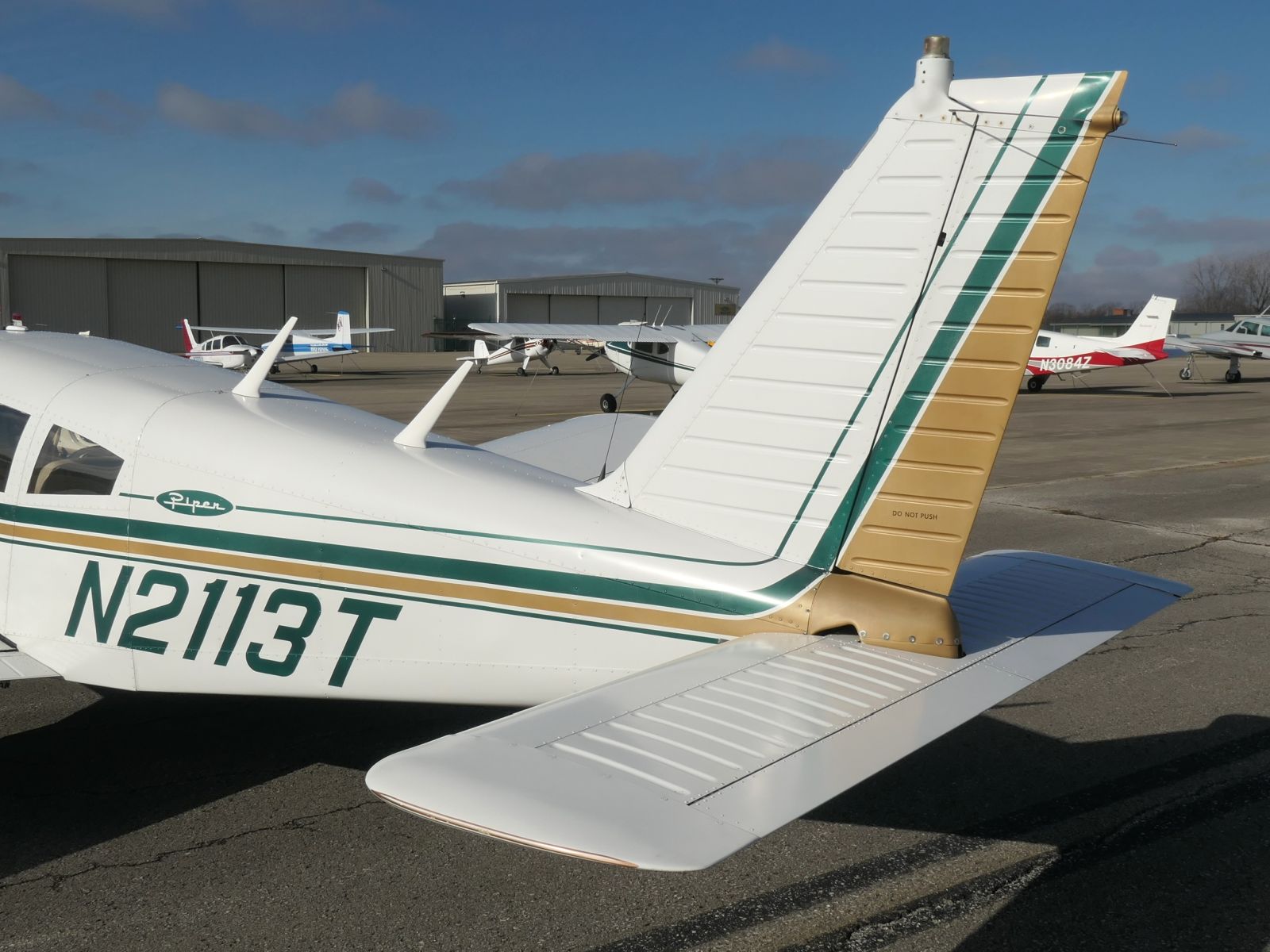 Piper Arrow - N2113T