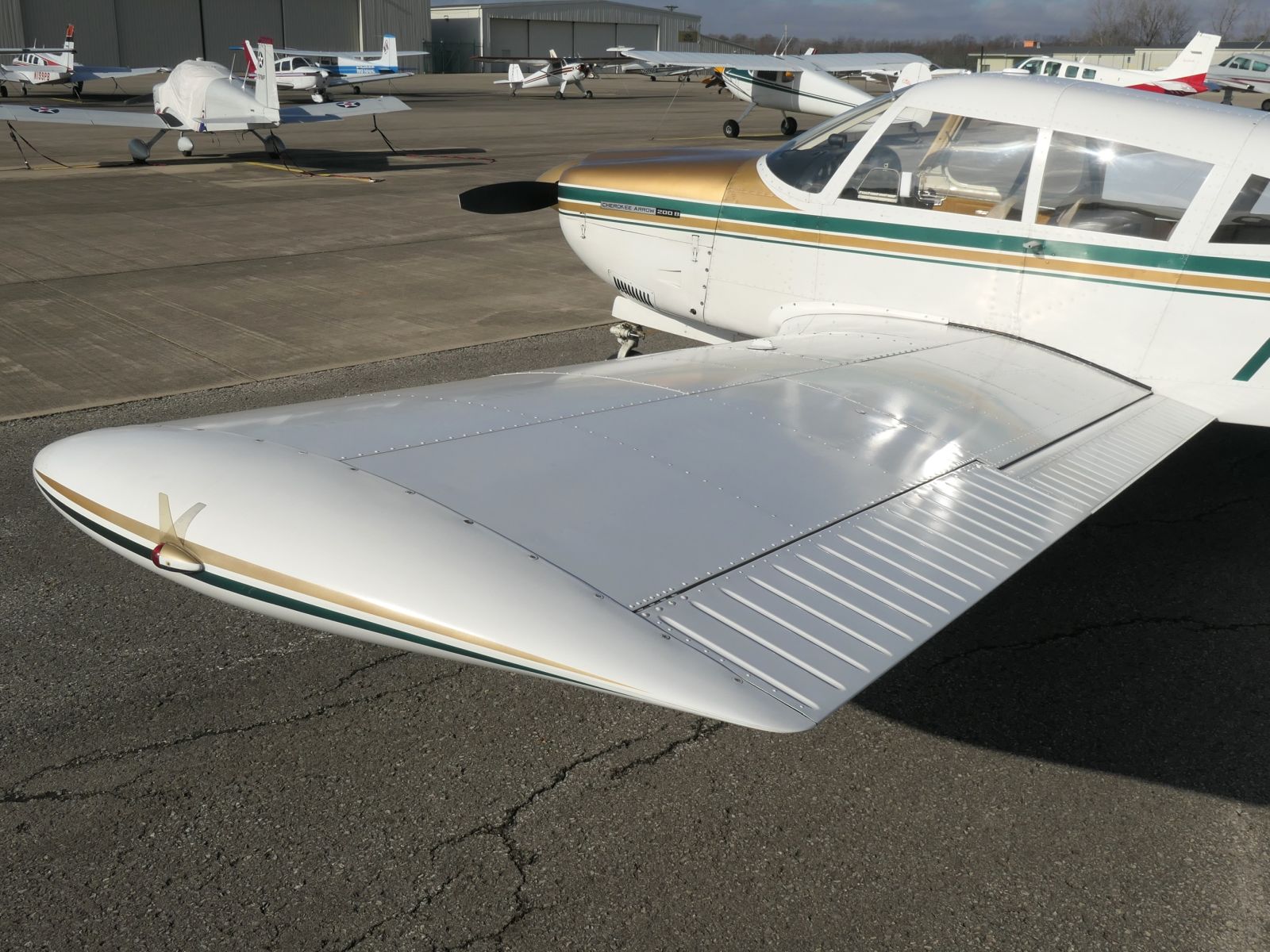 Piper Arrow - N2113T