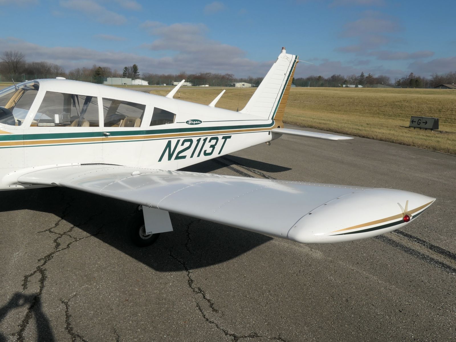 Piper Arrow - N2113T