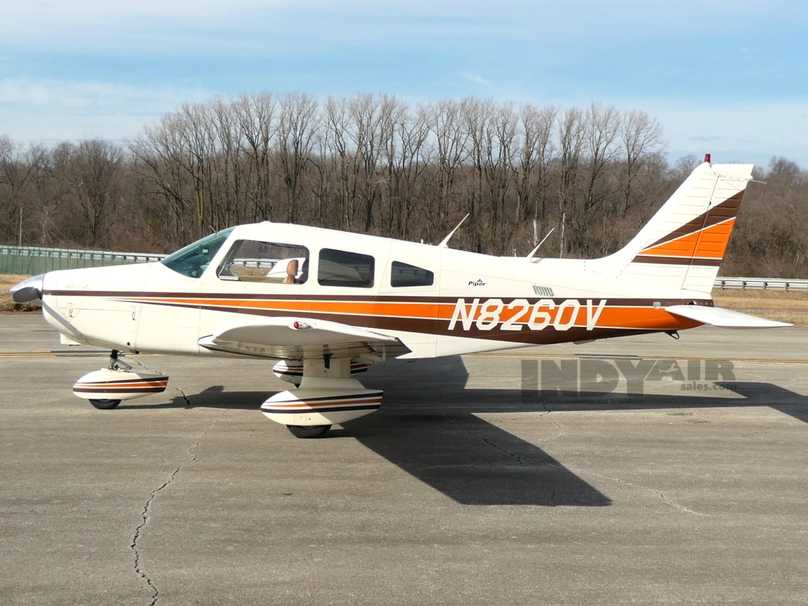 Piper Warrior 28-161 - N8260V