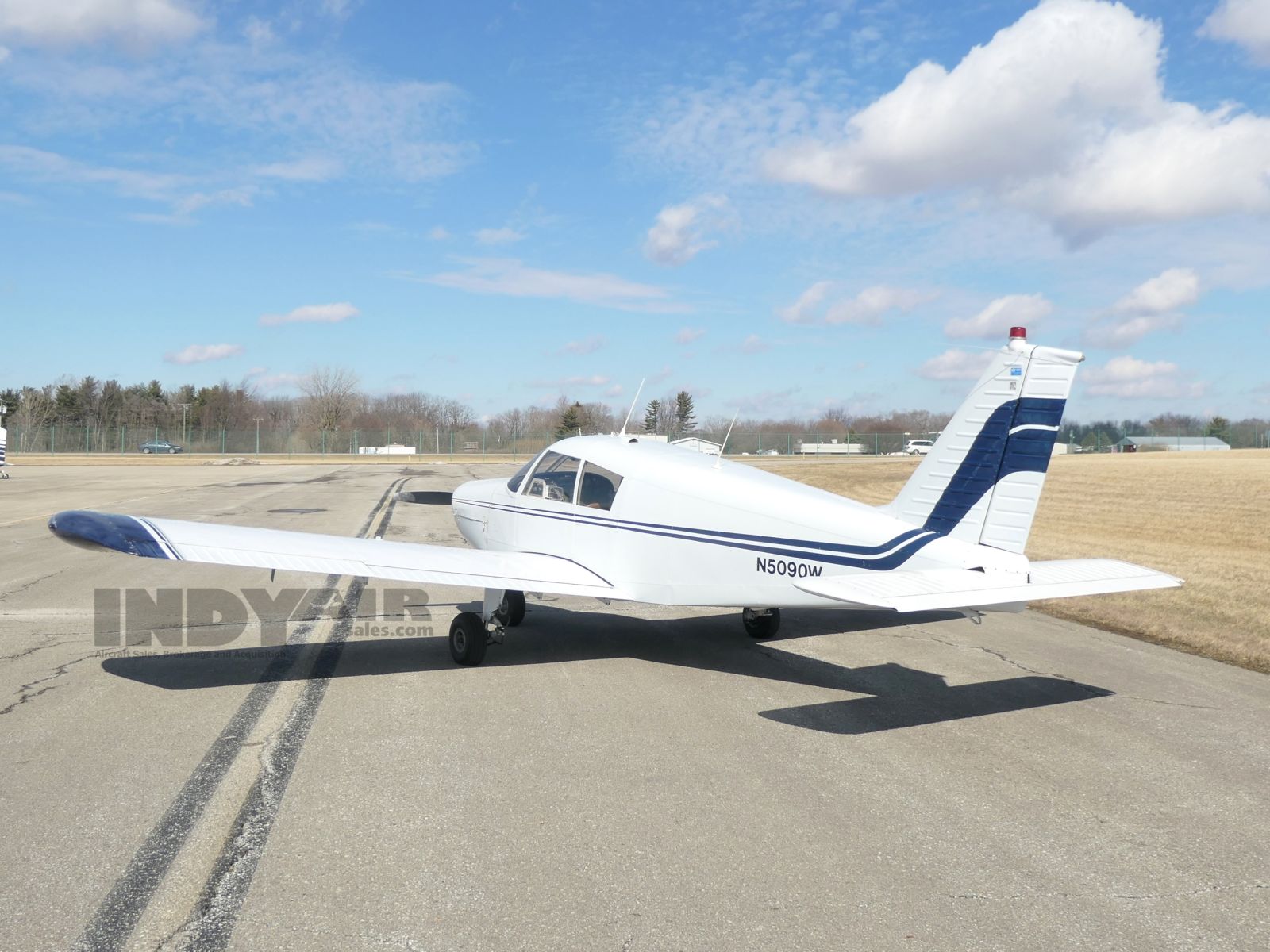 Piper Cherokee 28-160 - N5090W