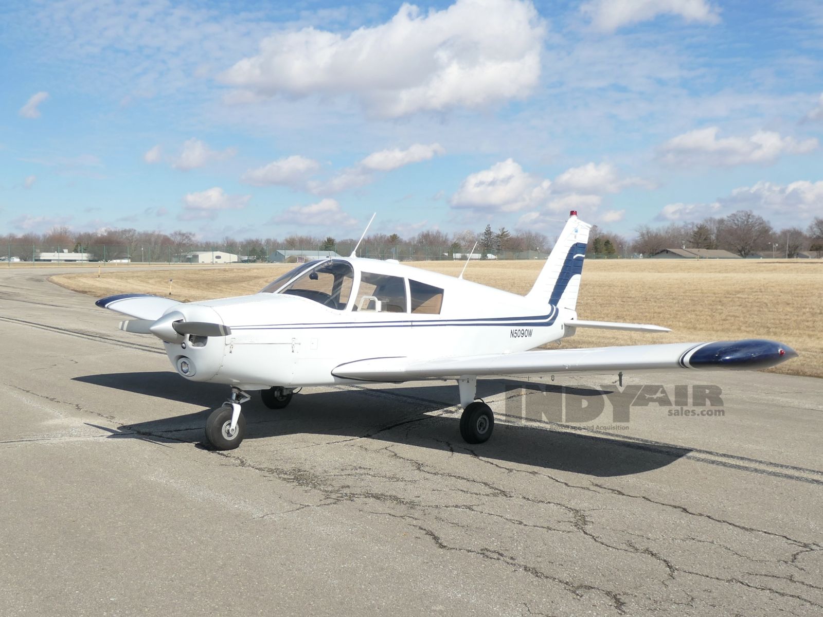 Piper Cherokee 28-160 - N5090W