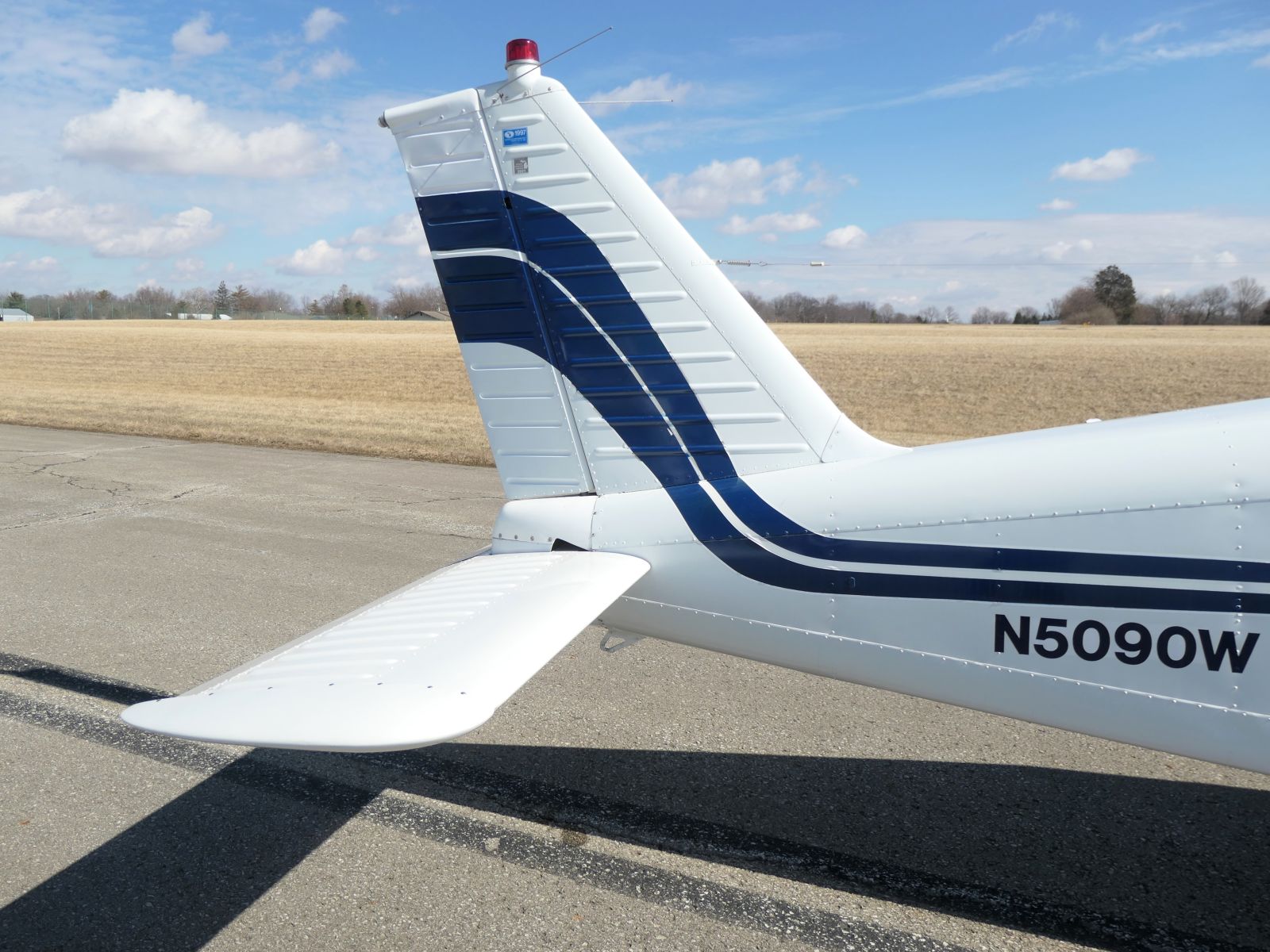 Piper Cherokee 28-160 - N5090W