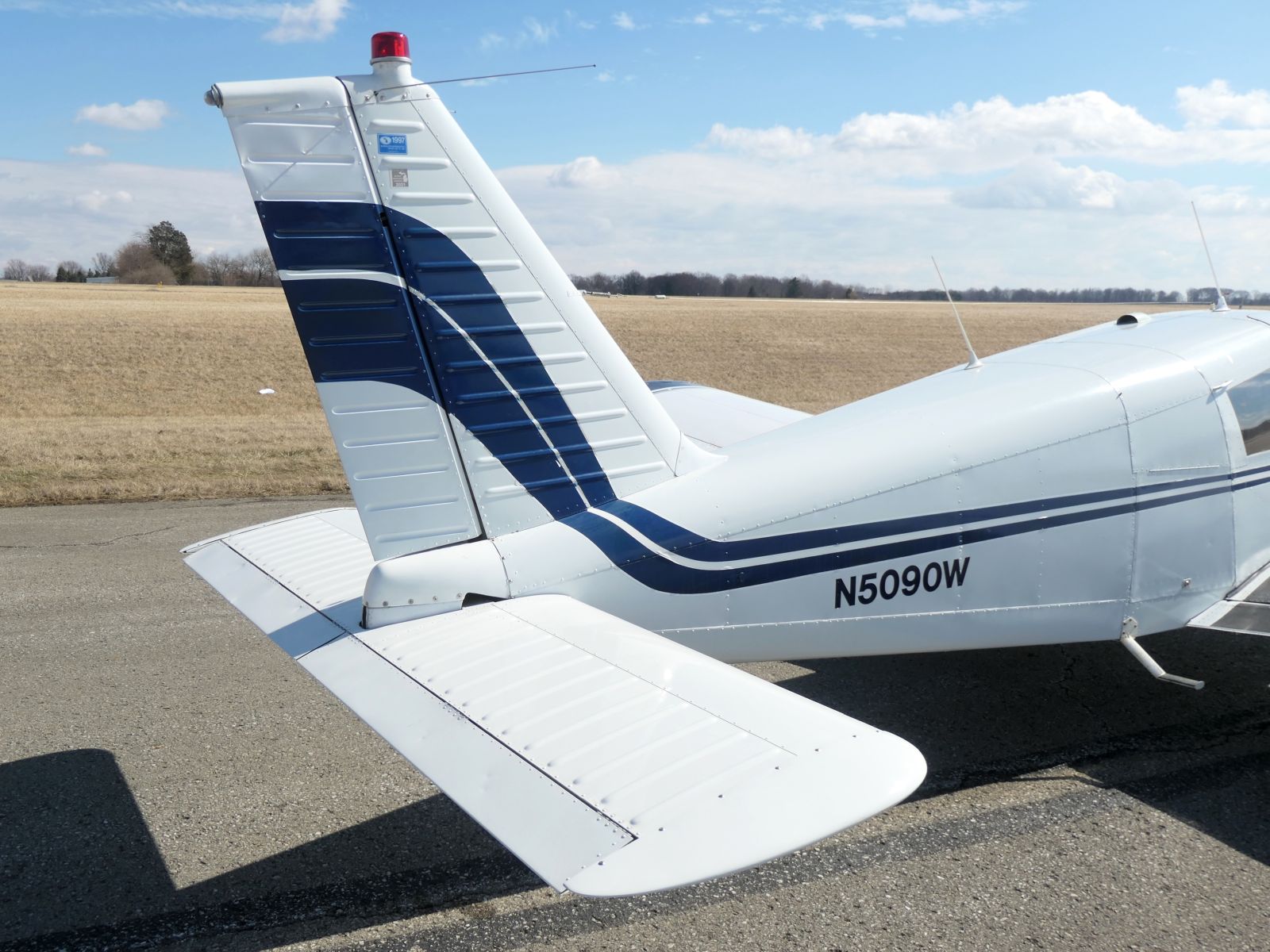 Piper Cherokee 28-160 - N5090W