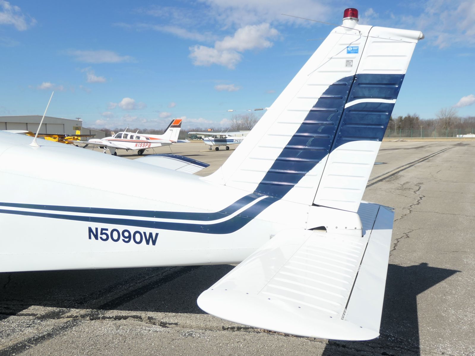 Piper Cherokee 28-160 - N5090W