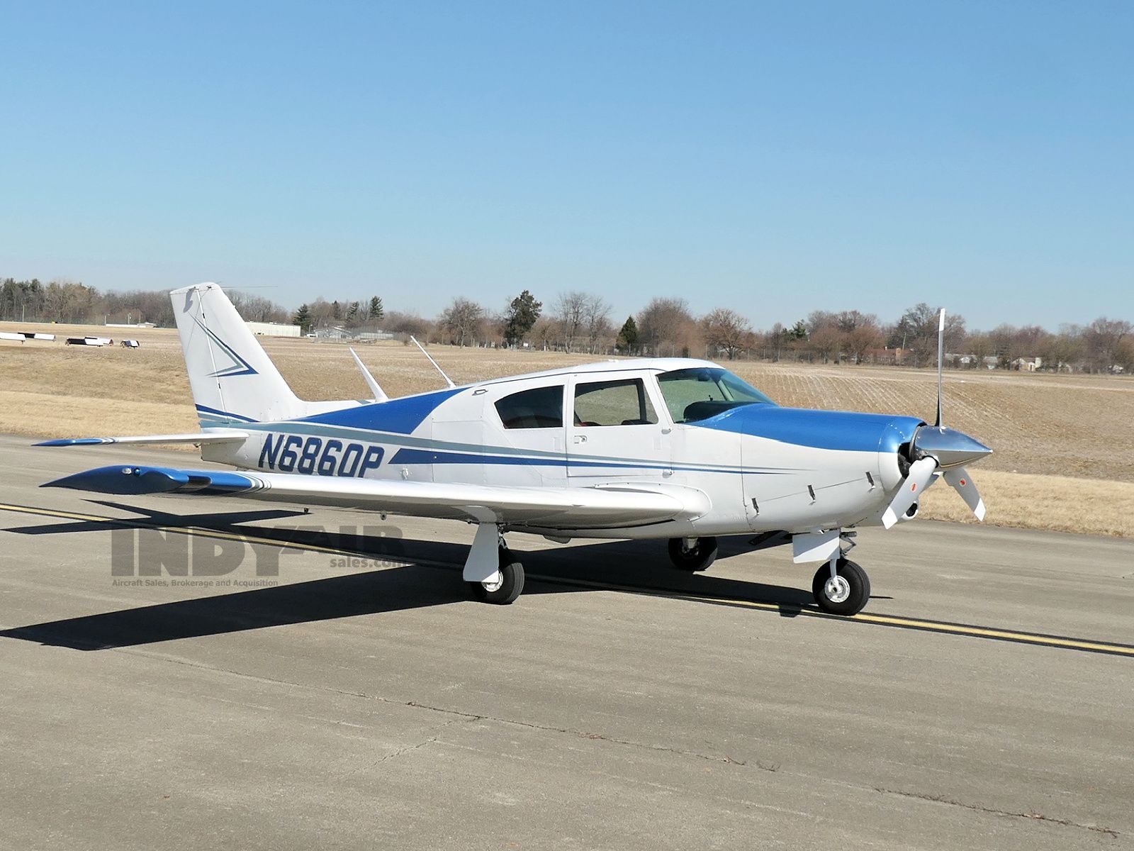 Piper Comanche - N6860P