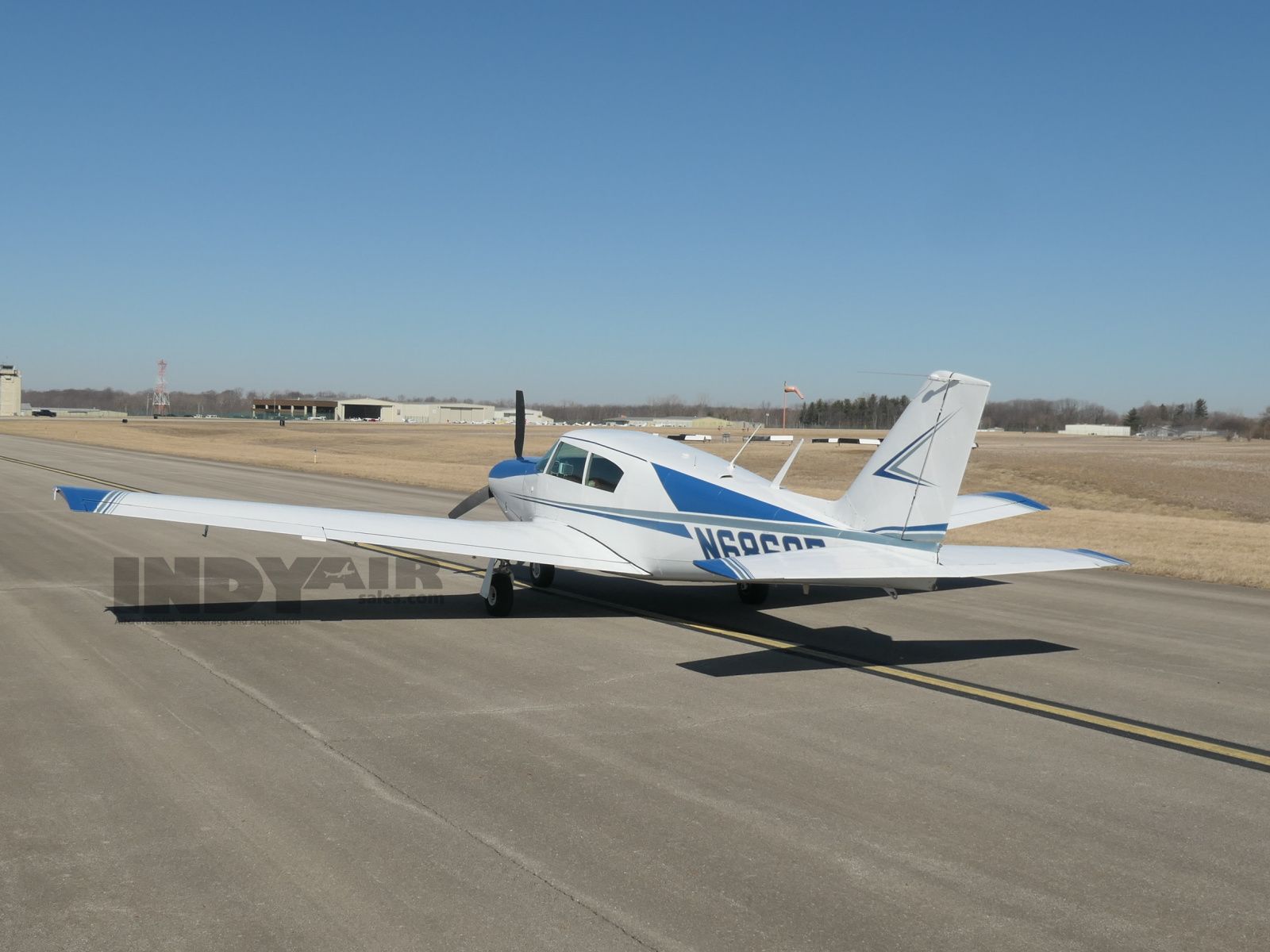 Piper Comanche - N6860P