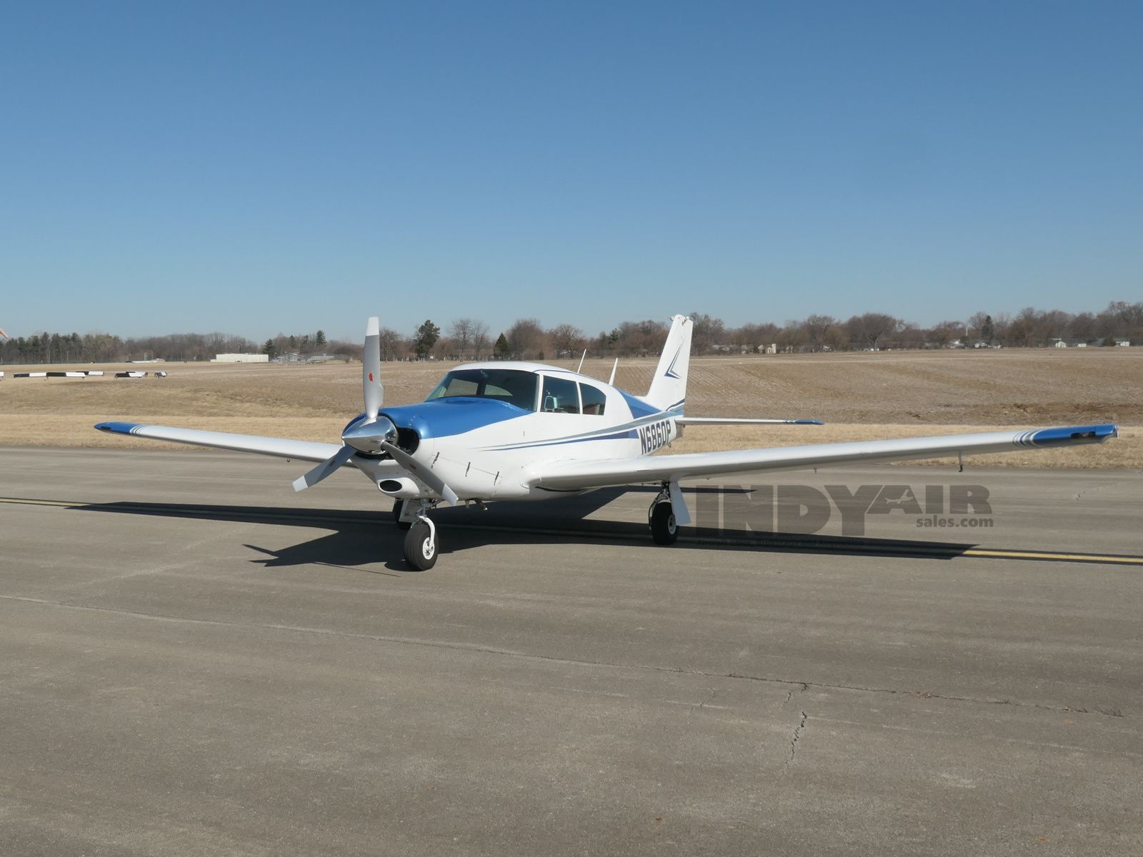 Piper Comanche - N6860P