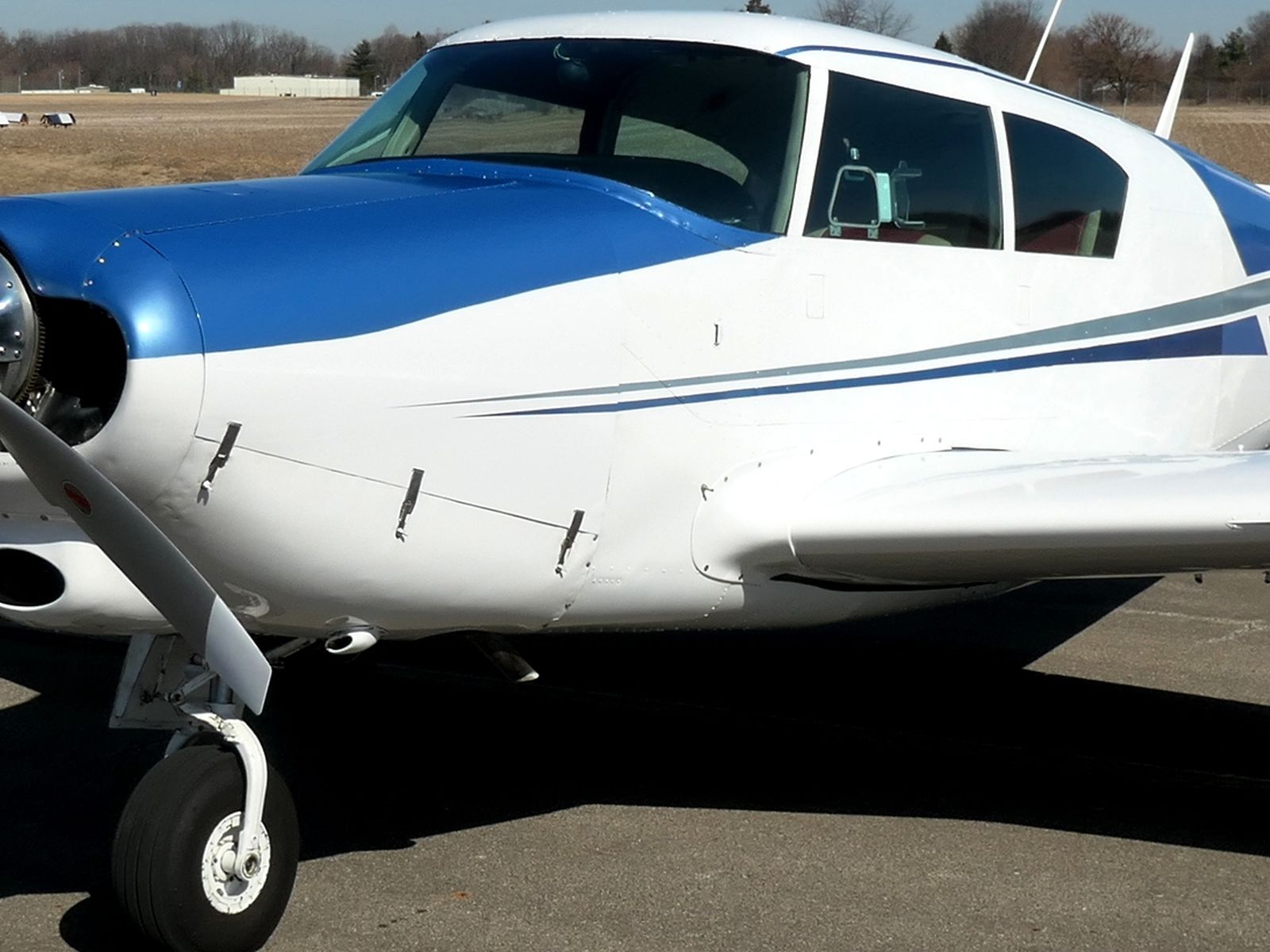 Piper Comanche - N6860P