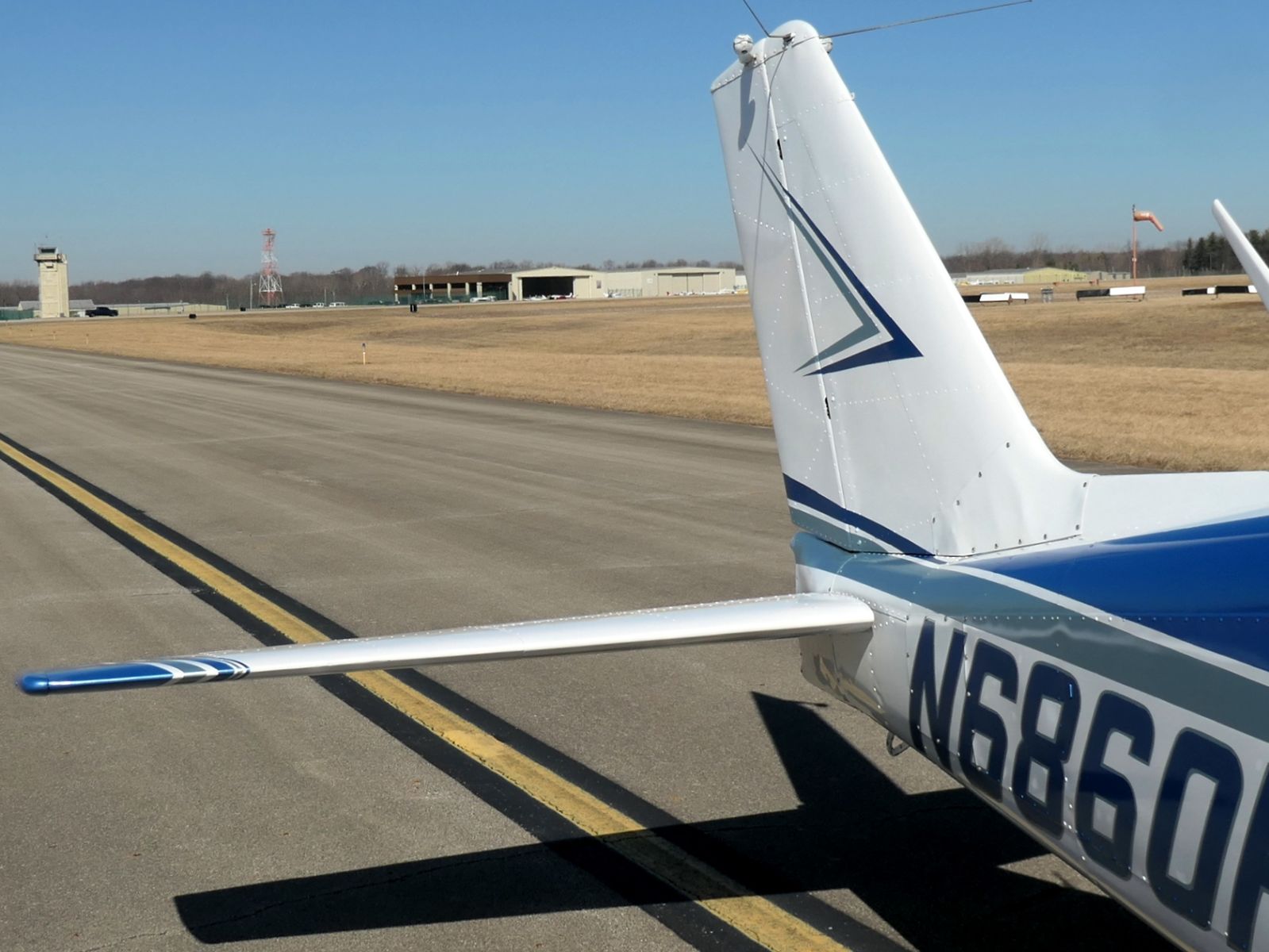 Piper Comanche - N6860P