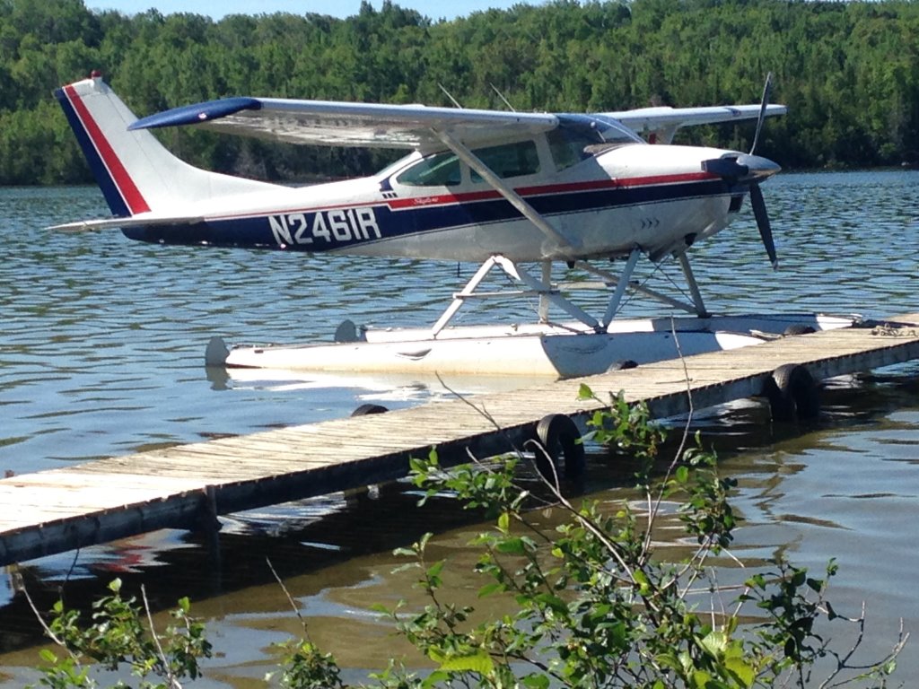 1964 Cessna 182 - N2461R