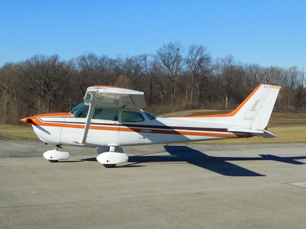 1981 Cessna 172P - N51885