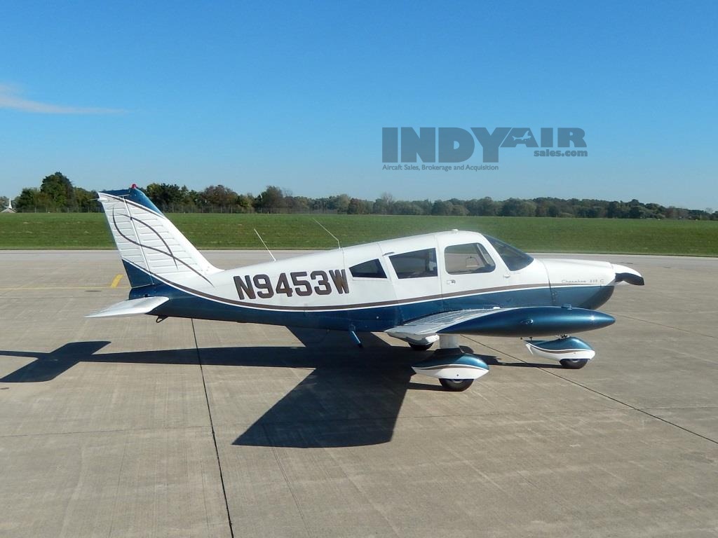 1969 Piper Cherokee 235 - N9453W