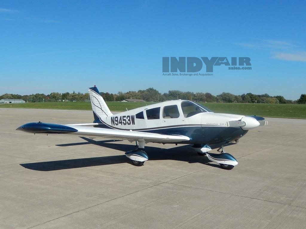 1969 Piper Cherokee 235 - N9453W