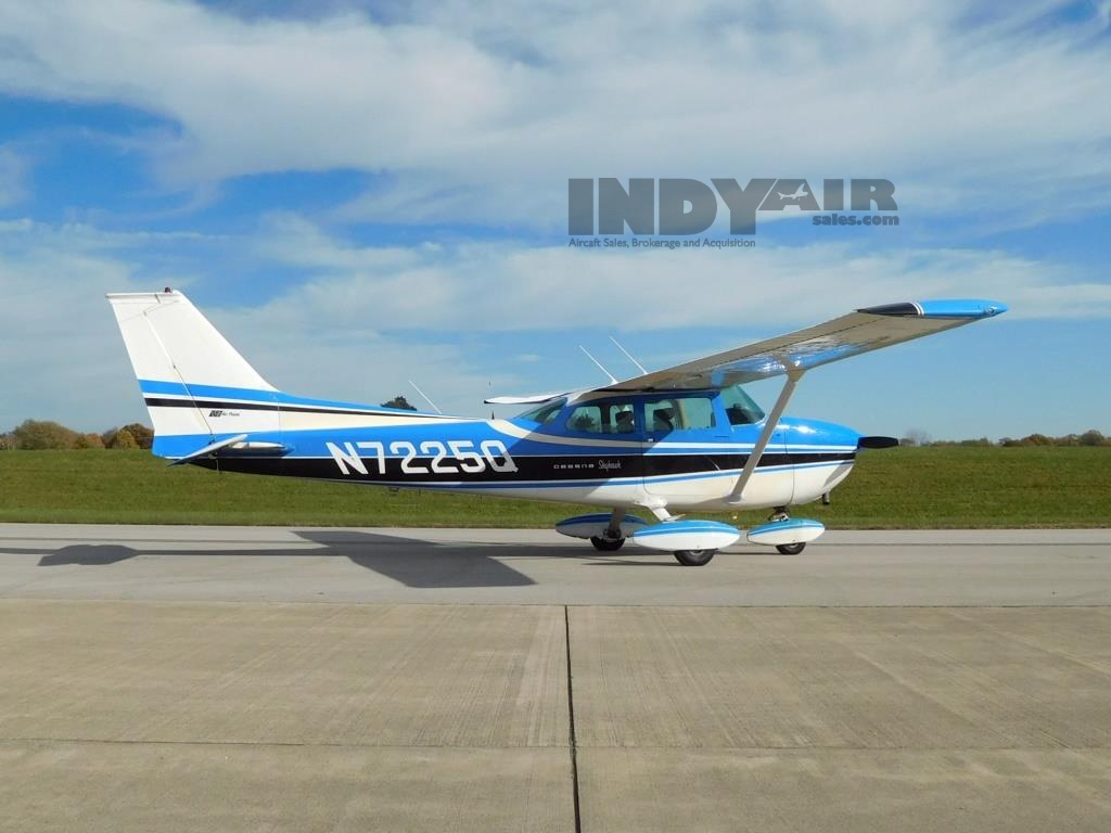 1972 Cessna 172 Skyhawk 180 HP - N7225Q