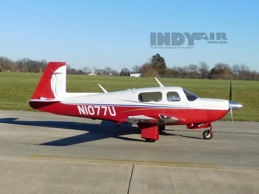 1990 Mooney M20J - N1077U