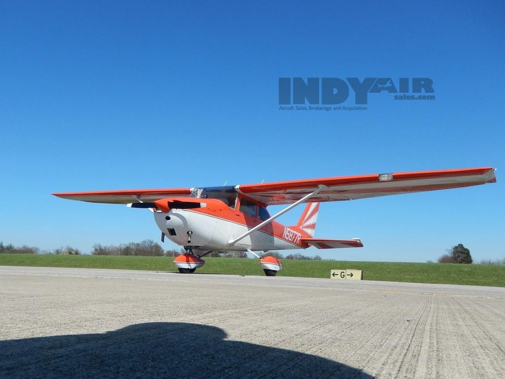 1966 Cessna 172G Skyhawk - N5877R