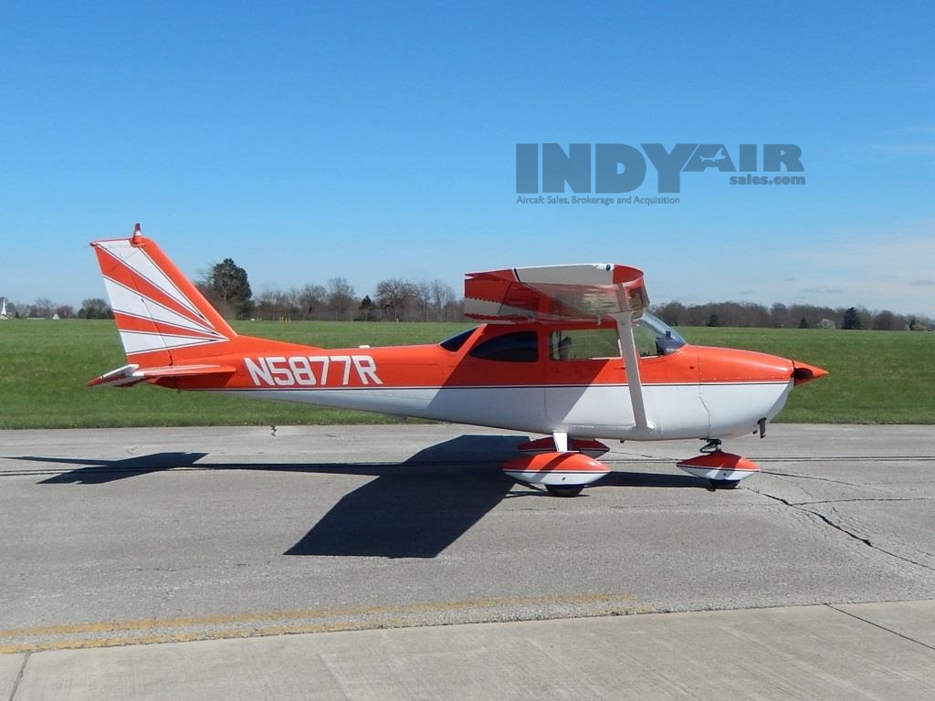 1966 Cessna 172G Skyhawk - N5877R