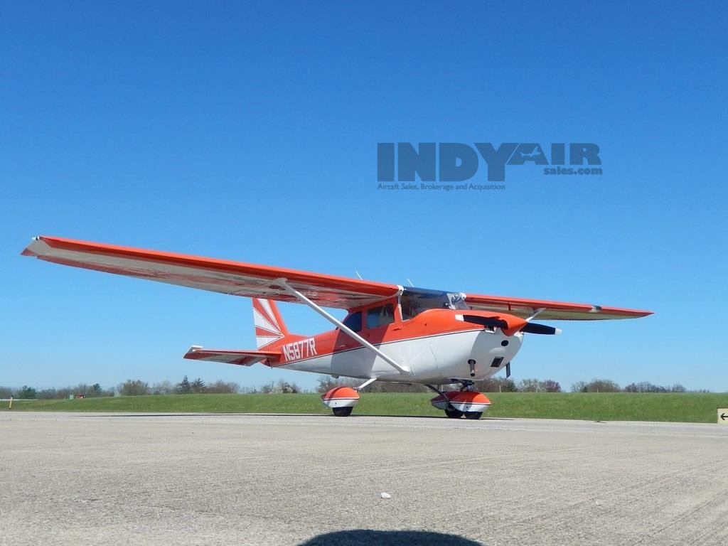 1966 Cessna 172G Skyhawk - N5877R