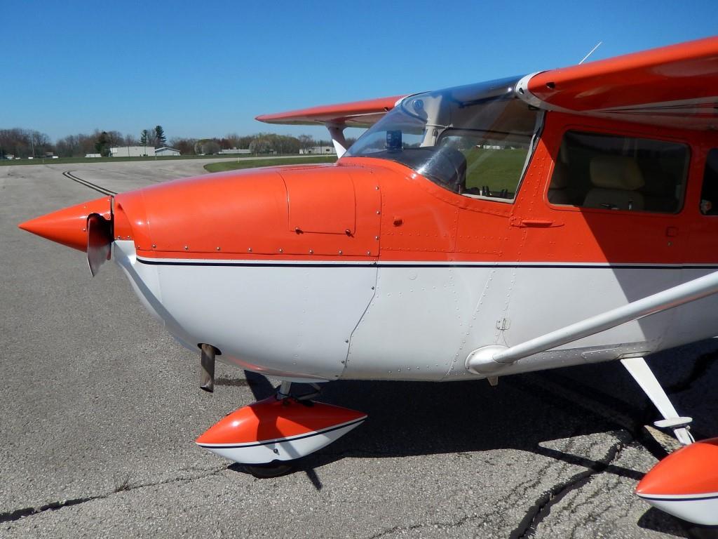 1966 Cessna 172G Skyhawk - N5877R