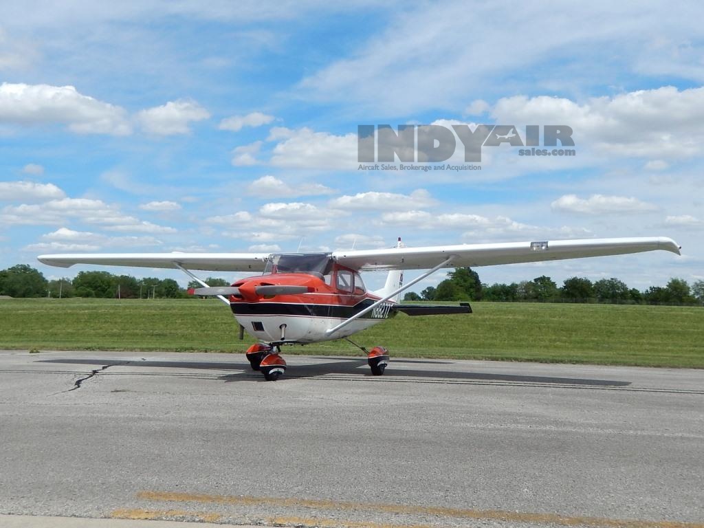 1967 Cessna 172 Skyhawk - N8827z - Aircraft For Sale - Indy Air Sales