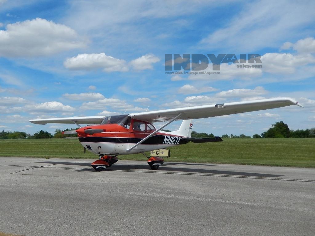 1967 Cessna 172 Skyhawk - N8827Z