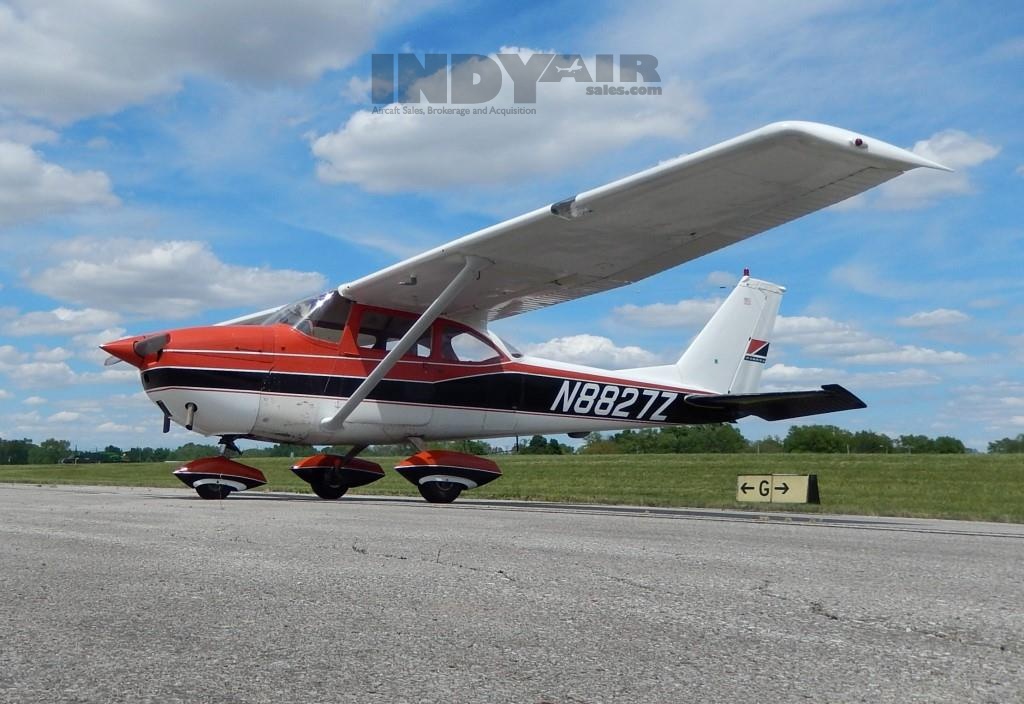 1967 Cessna 172 Skyhawk - N8827Z