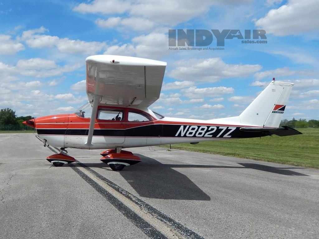 1967 Cessna 172 Skyhawk - N8827Z