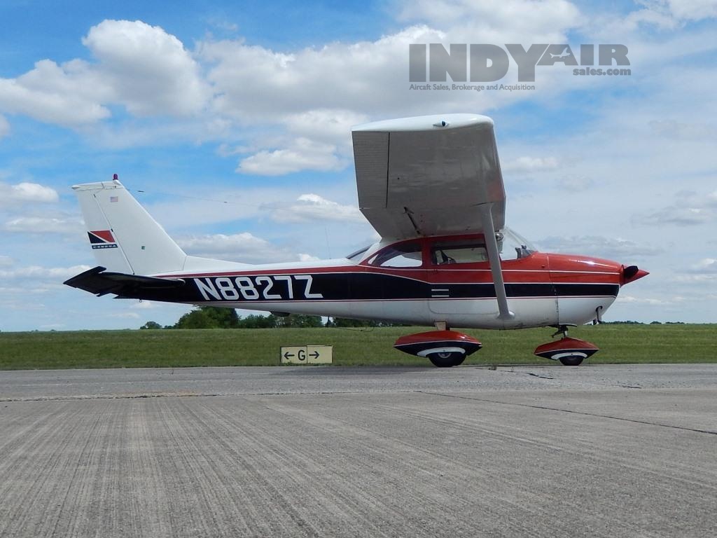 1967 Cessna 172 Skyhawk - N8827Z