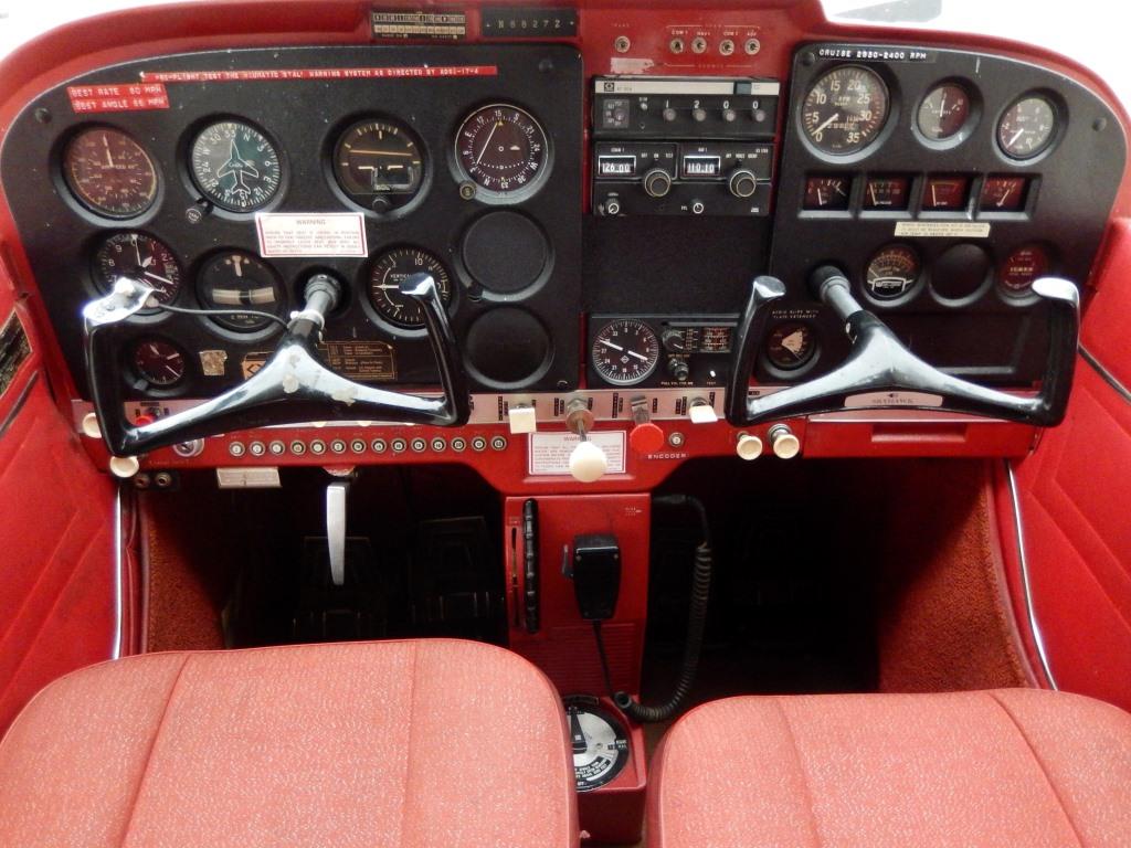 1967 Cessna 172 Skyhawk - N8827Z