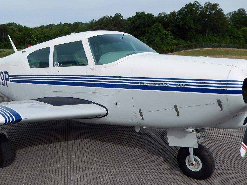 1962 Piper Comanche 250 - N8009P