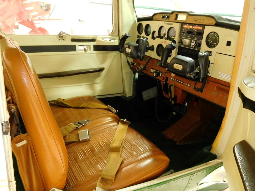 1976 Cessna 150M - N6296K