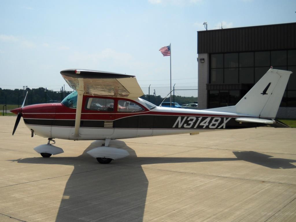 1967 Cessna 172 - N3148X