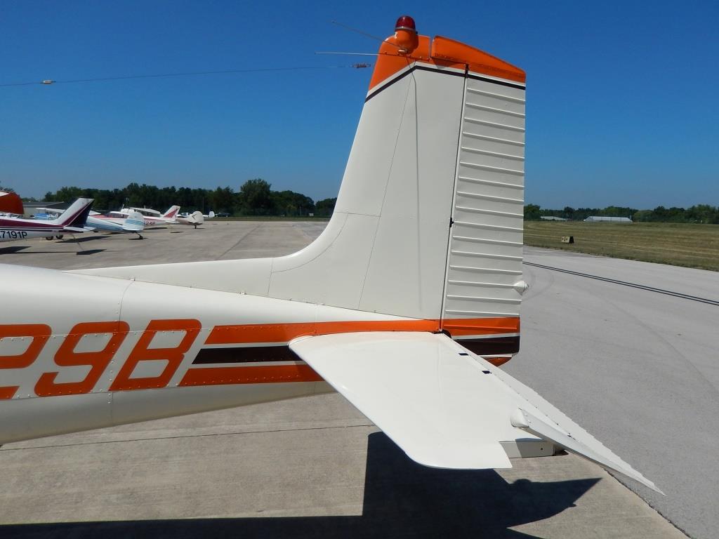 1958 Cessna 172 - N9129B