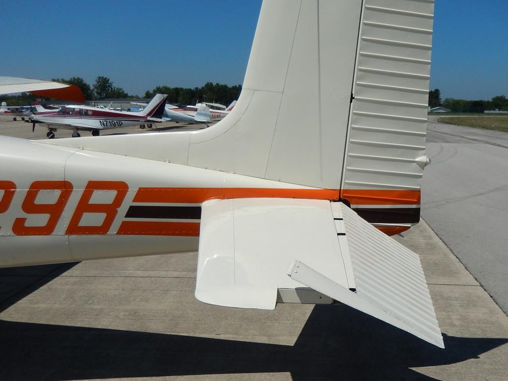 1958 Cessna 172 - N9129B