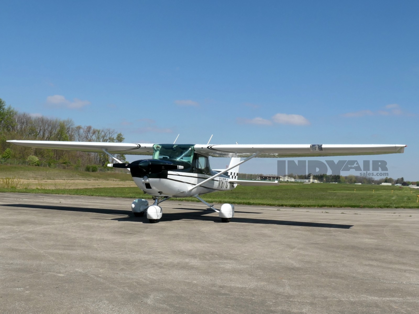 Cessna 150L - N1671Q - Aircraft For Sale - Contact Indy Air Sales