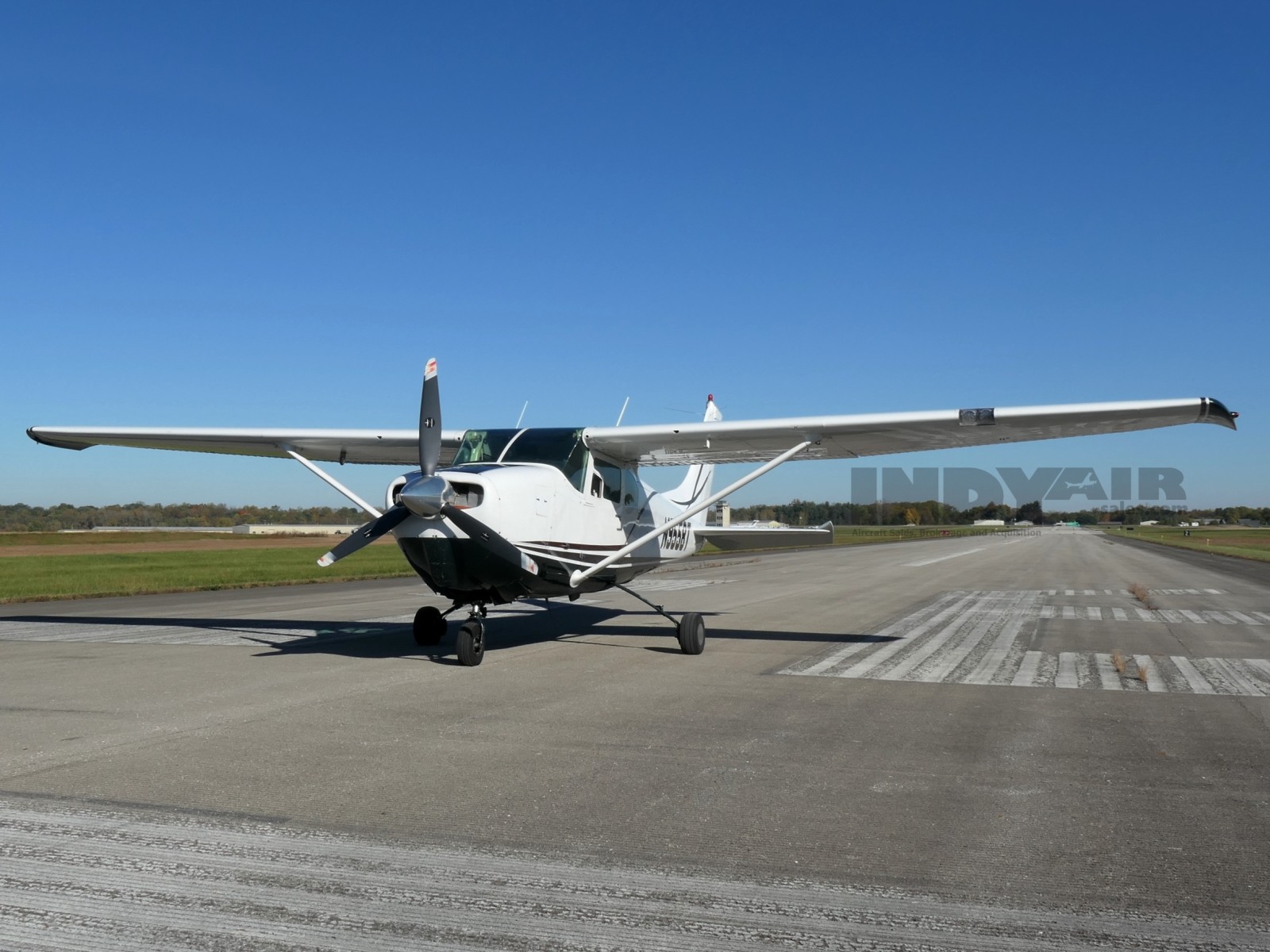 Cessna 210 - N9558T