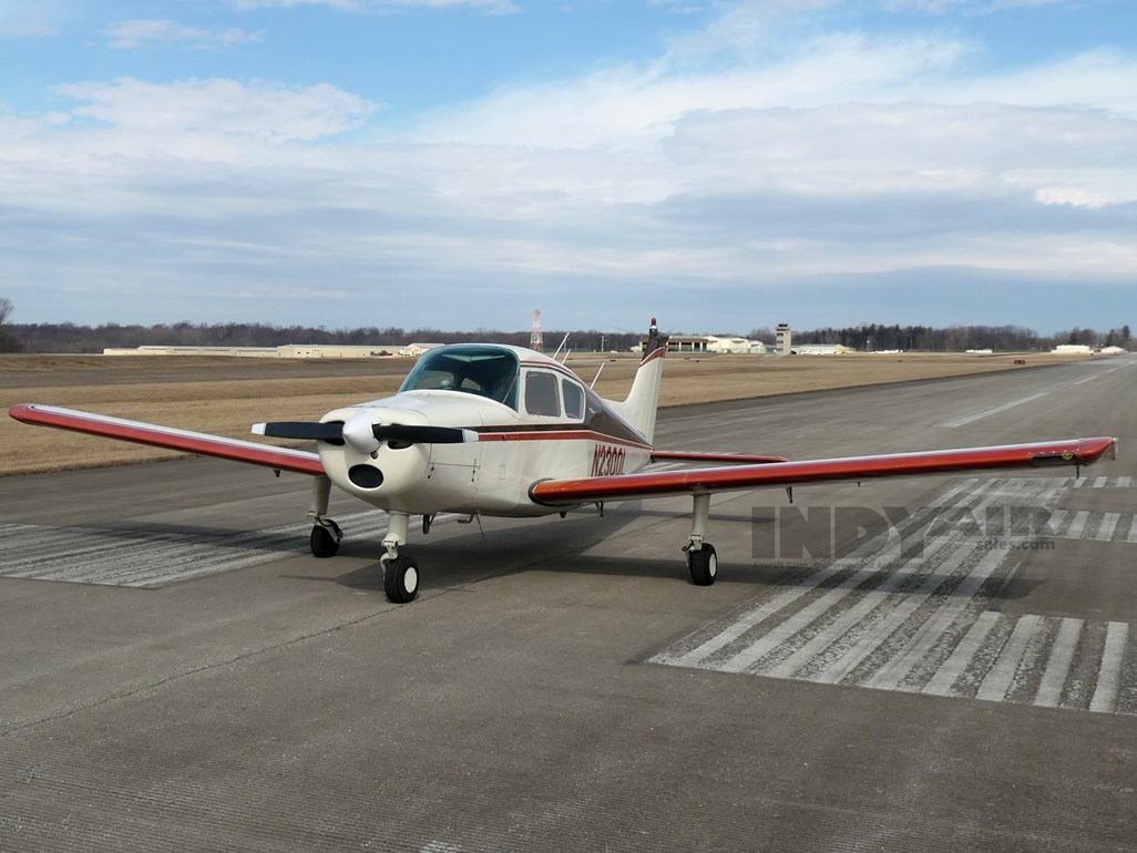 Beechcraft Musketeer - N2300L