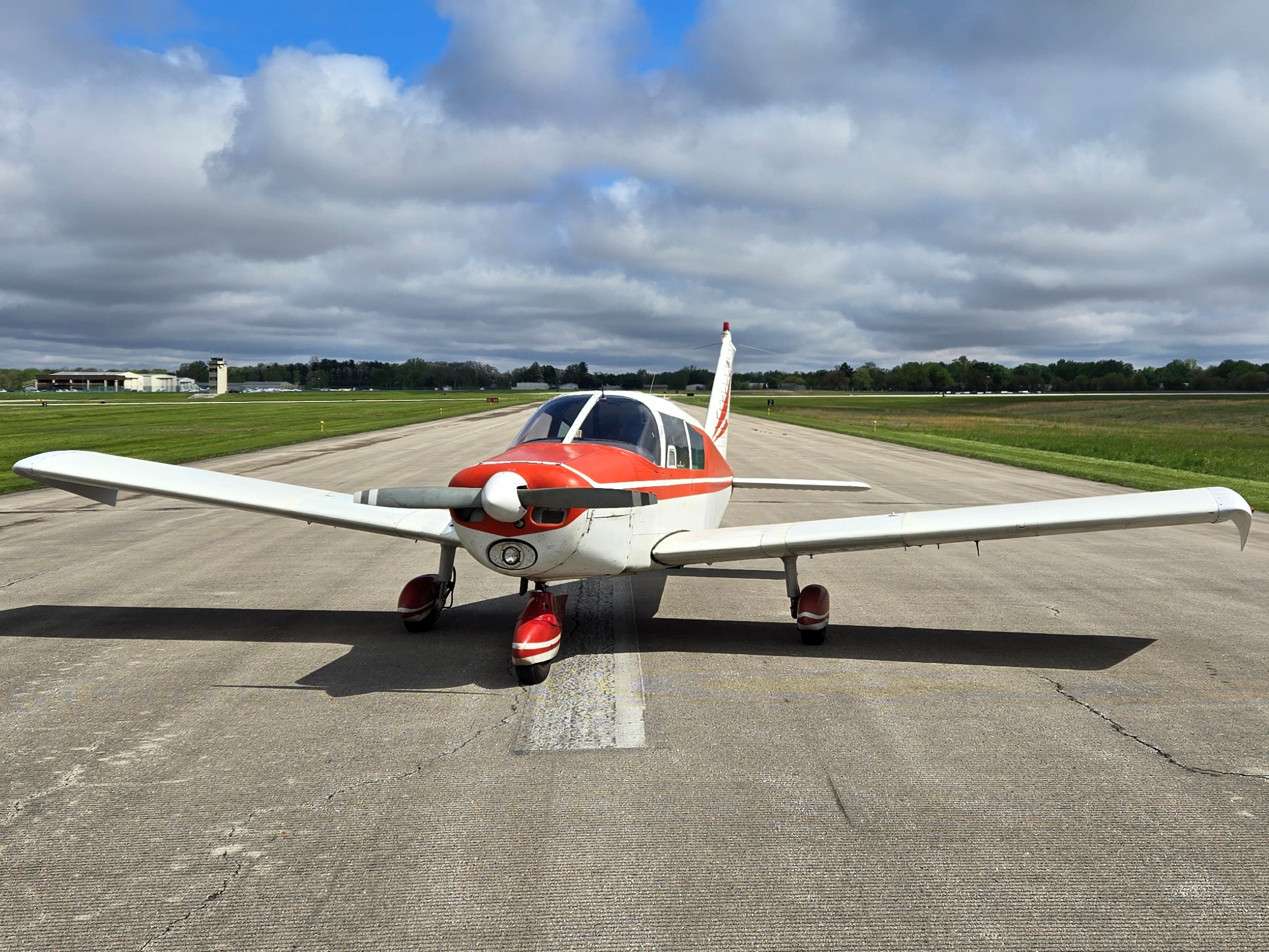 Piper Cherokee 180 - N7000W