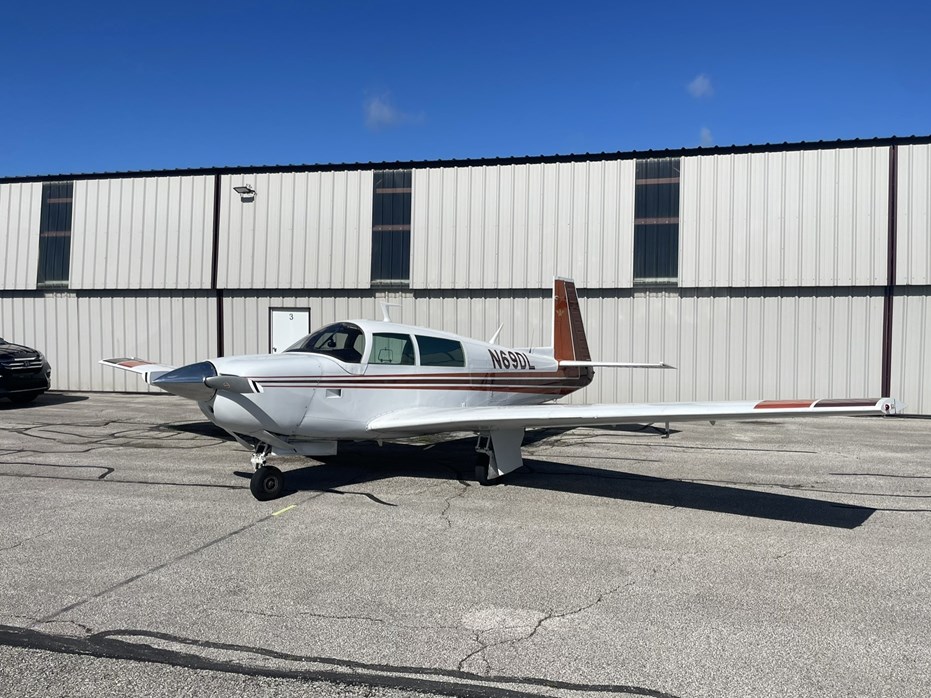 Mooney M20J 