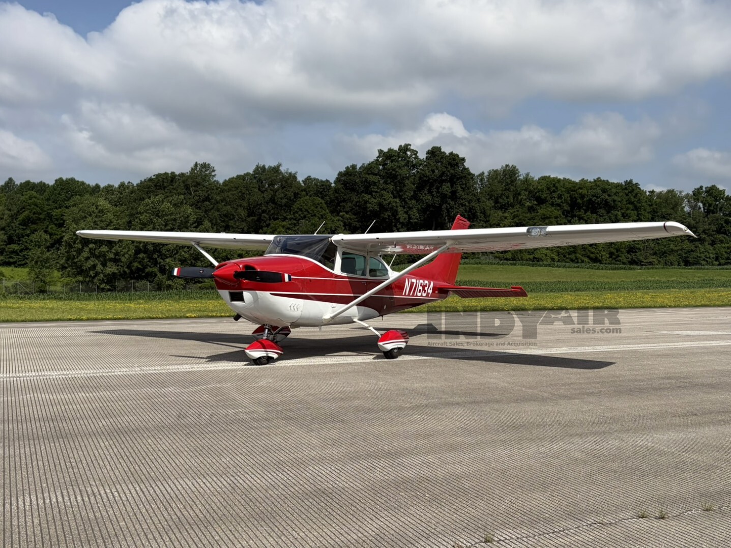 Cessna 182M - N71634