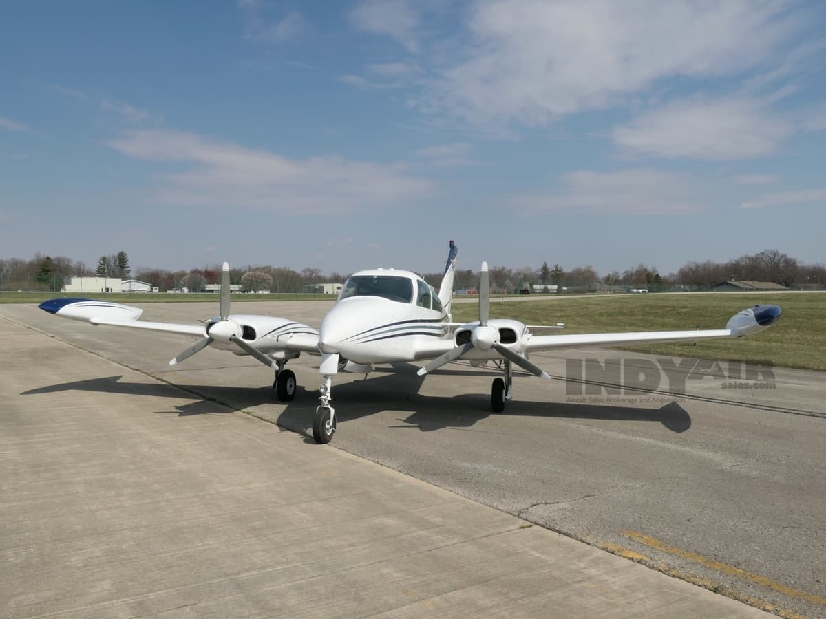 Cessna 310L - N3313X
