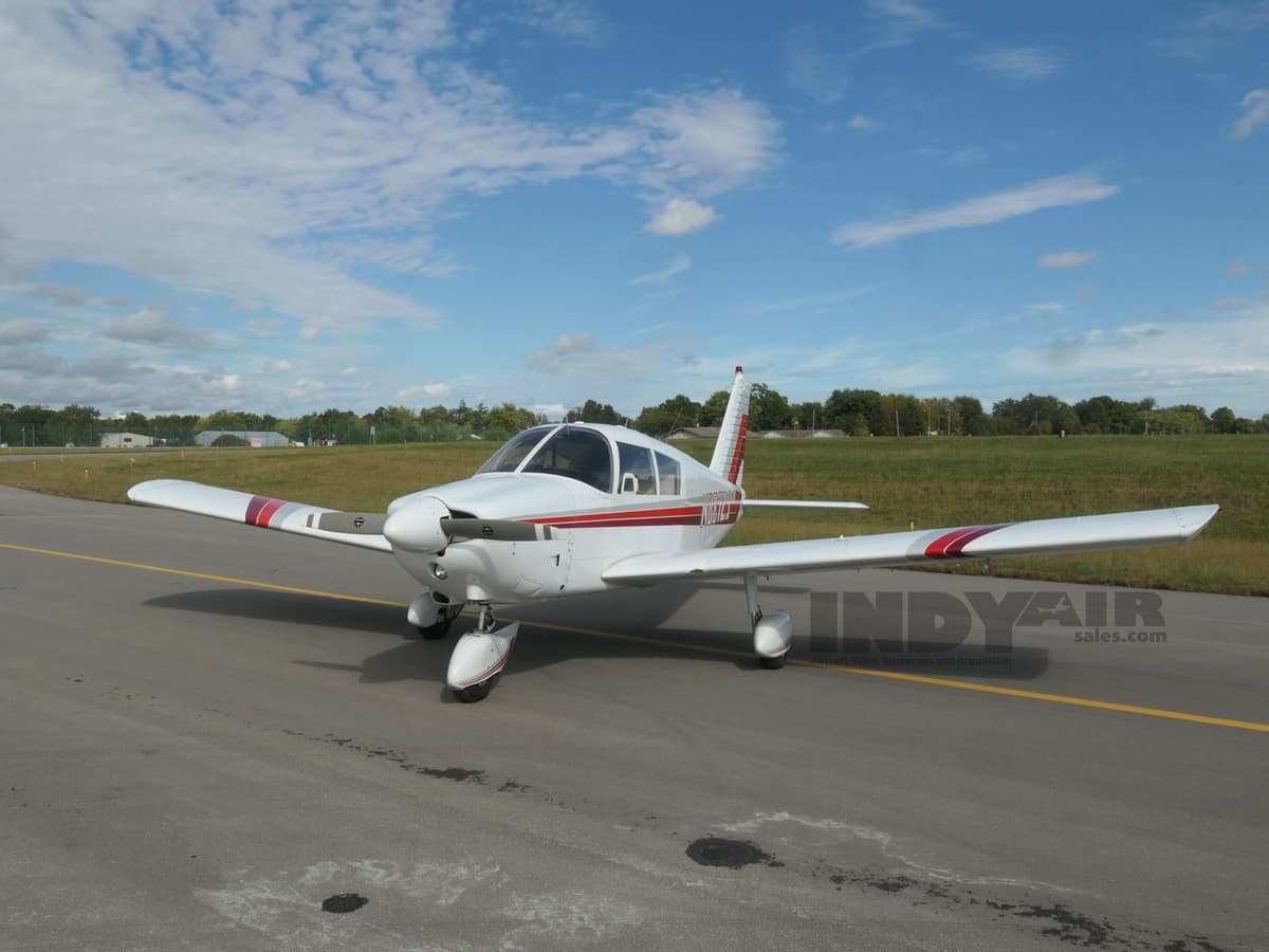 Piper Cherokee 180 - N8872J