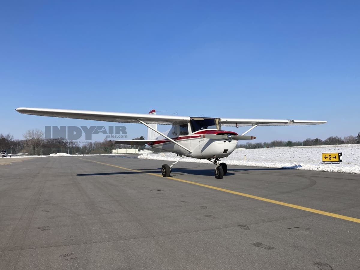Cessna 150 - N6566T