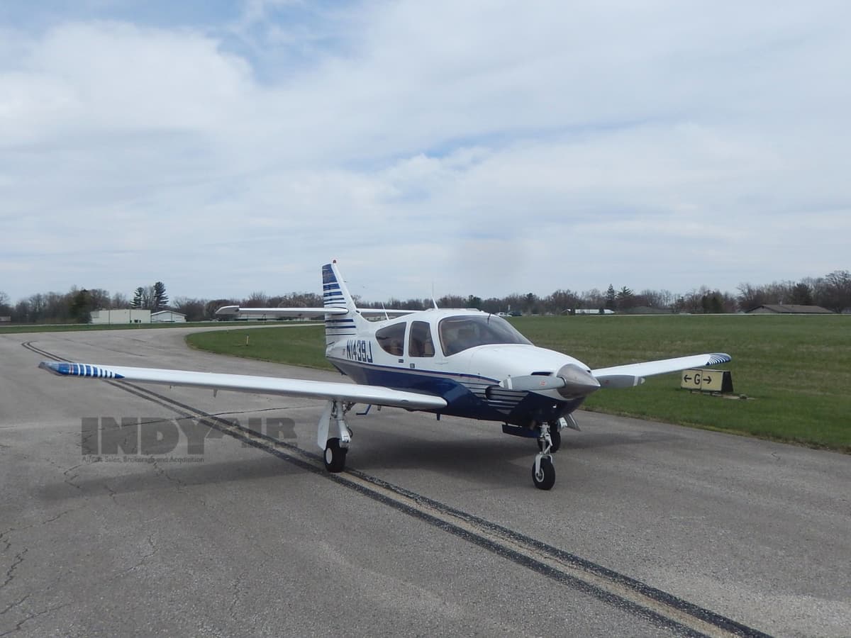 1976 Rockwell 112A - N1439J