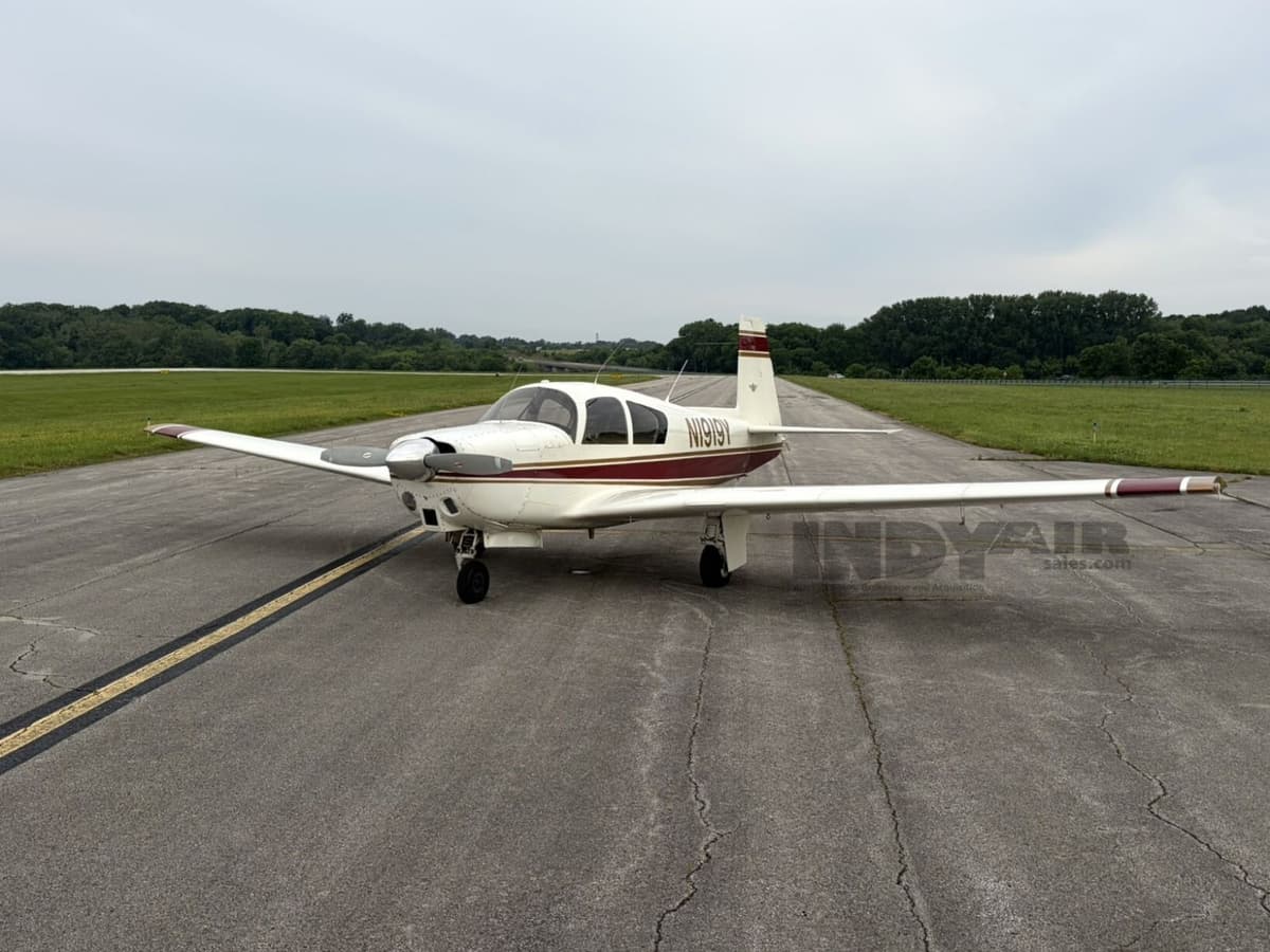 Mooney M20C - N1919Y