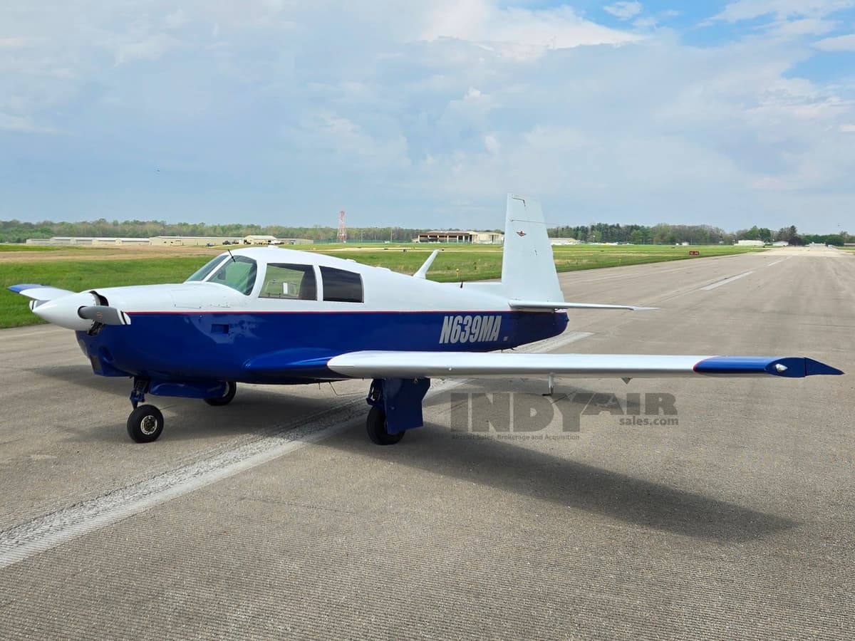 Mooney M20C - N639MA