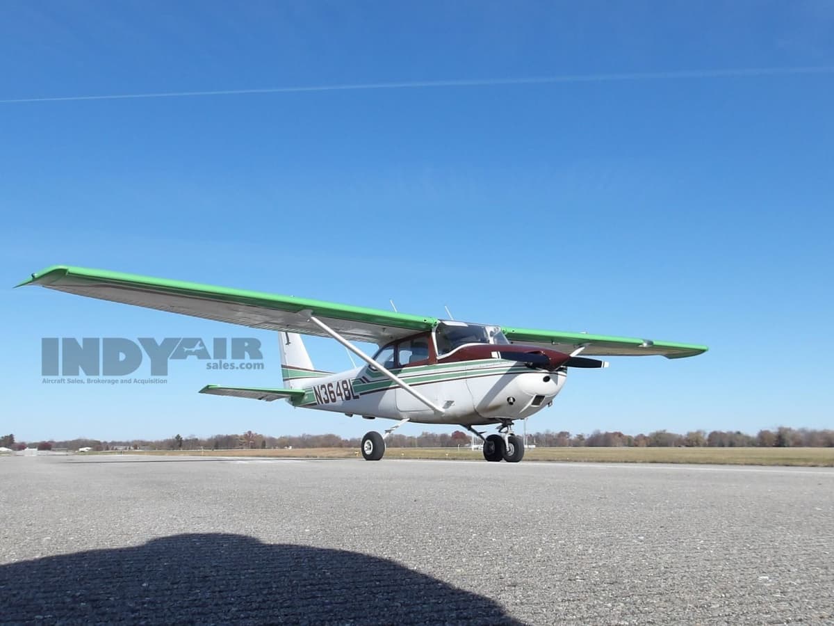 Cessna 172G - N3648L
