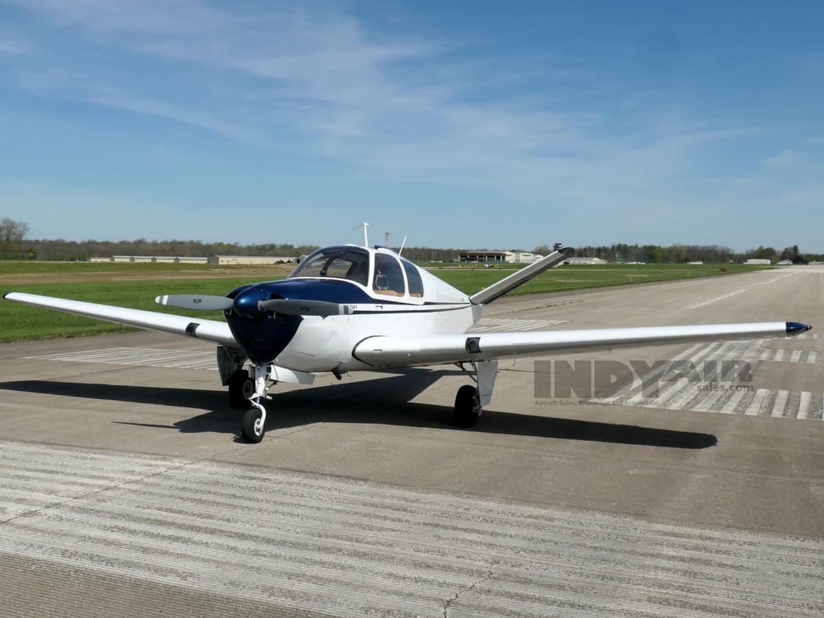 Beechcraft Bonanza - N475B