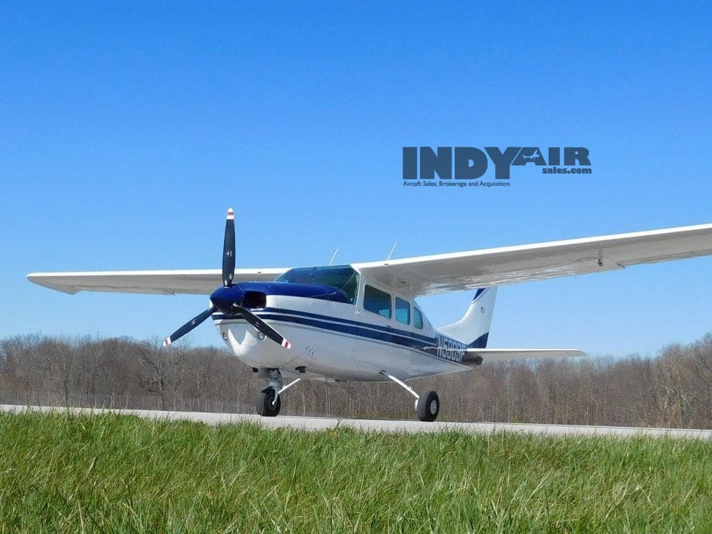 1967 Cessna 210 - N5909F